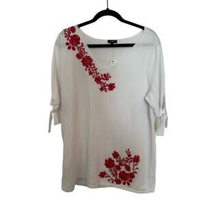 NWT Talbots women’s white short sleeved shirt with red embroidery, Size 1x